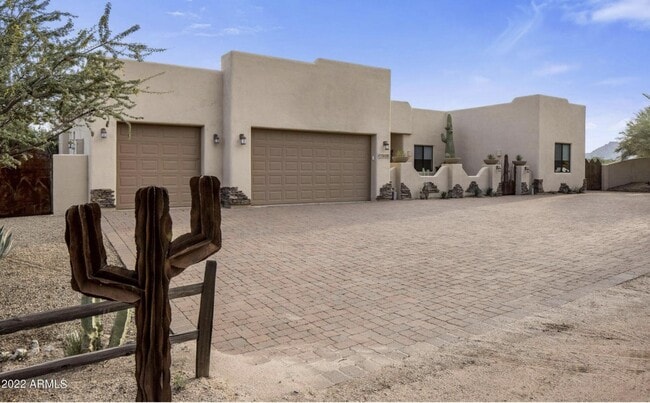 Building Photo - 13639 E Hedgehog Pl