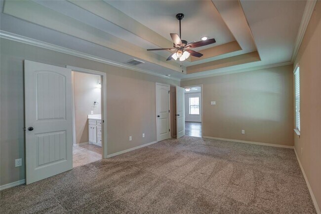 Building Photo - 12130 Brightwood Dr