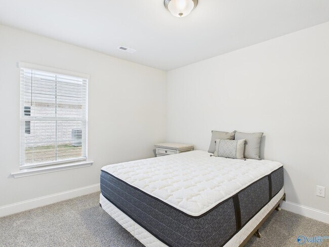 Building Photo - 15251 Lapwing Cv