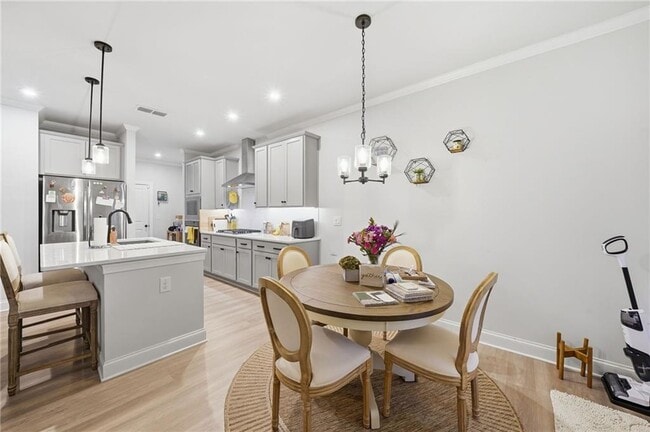 Building Photo - 721 Stickley Oak Way