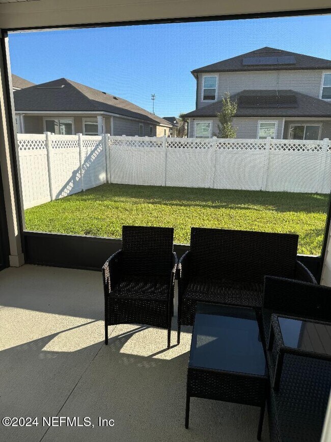 Building Photo - 172 Greenway Ln