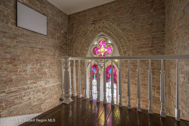 Building Photo - 428 State St