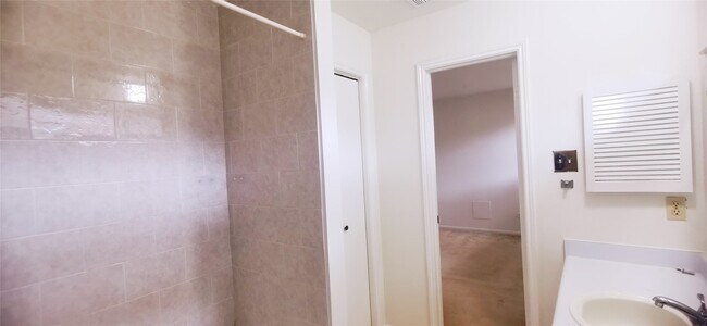 Building Photo - 8313 Augustine Dr