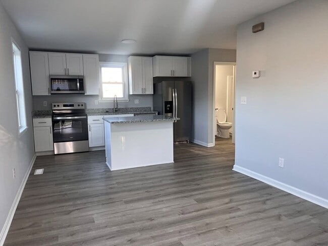 Building Photo - 9448 Hospital Ave