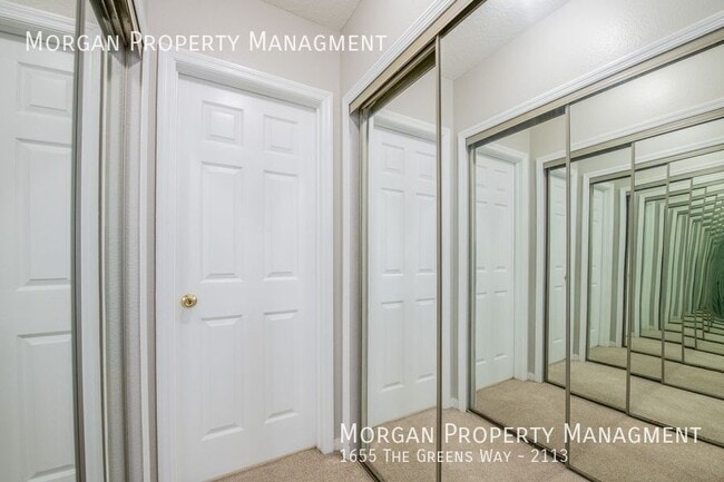 Building Photo - 1655 The Greens Way