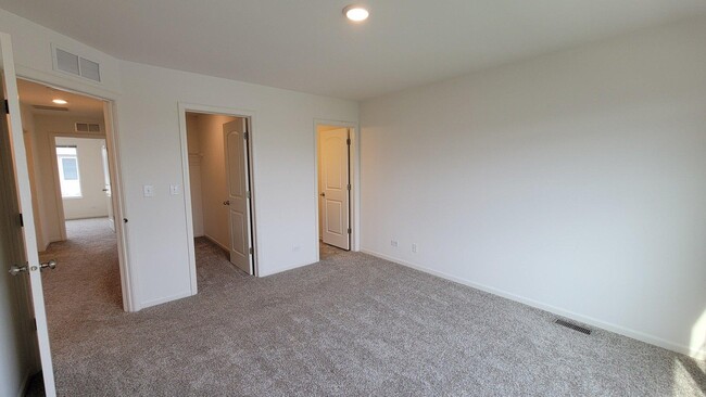 Building Photo - 2329 Upland Rd