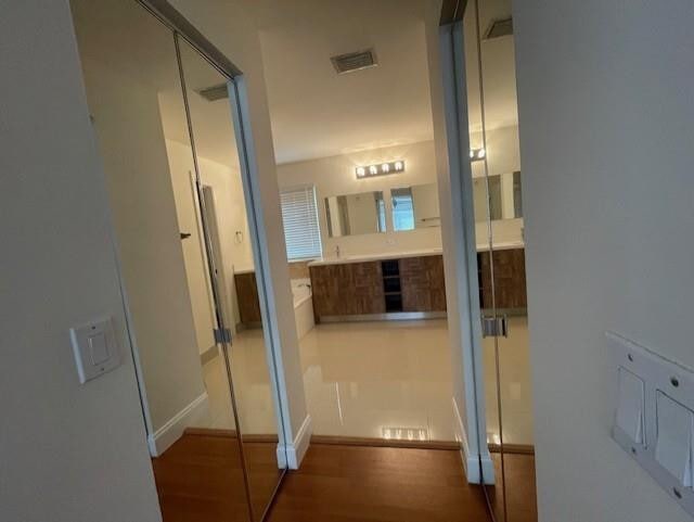 Building Photo - 1156 Chinaberry Dr