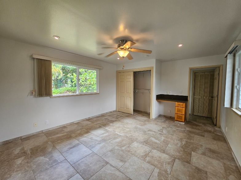 Building Photo - 15-1331-1331 24th Ave