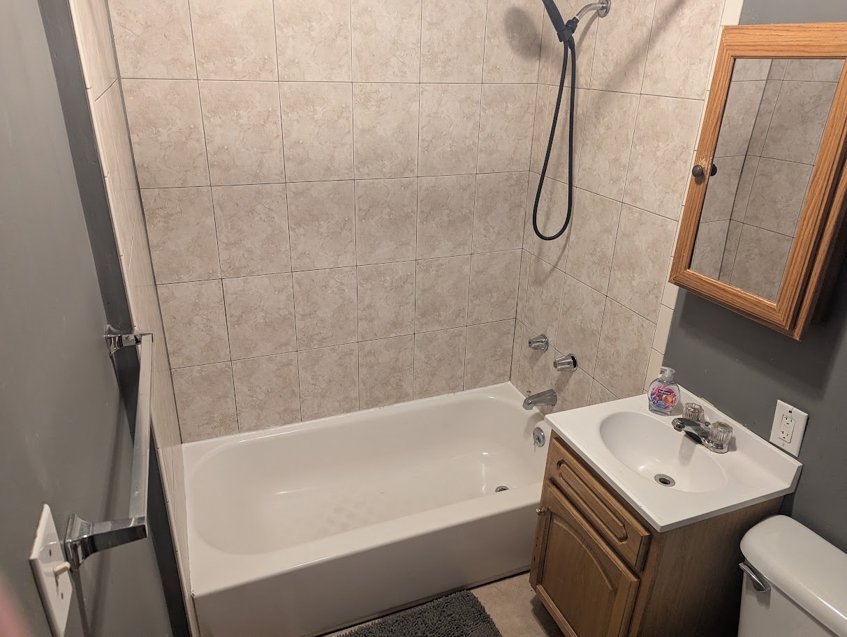 Building Photo - 4081 Clifton Ave