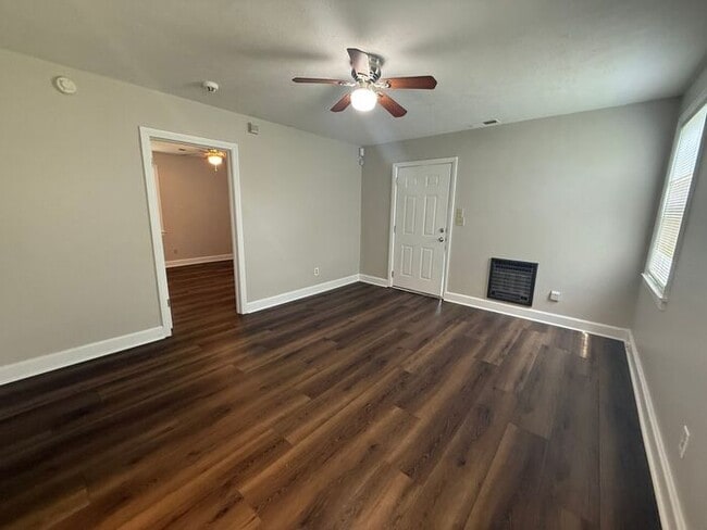 Building Photo - East Nashville Duplex Unit