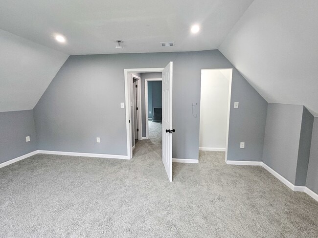 Building Photo - 539 Marie Ave