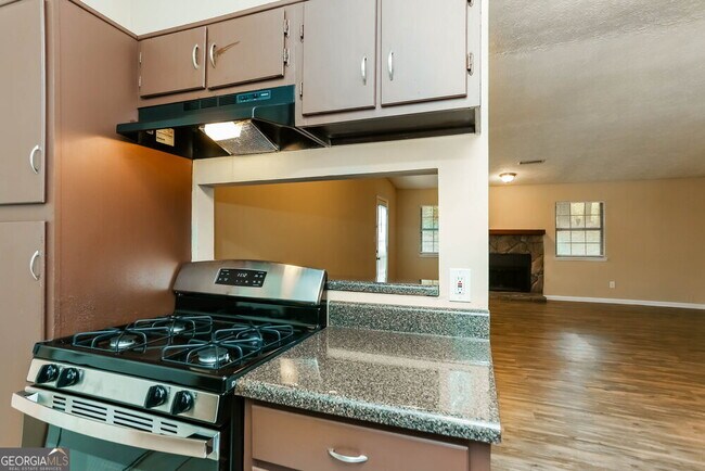 Building Photo - 5531 Mallard Trail