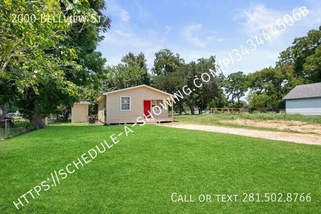 Primary Photo - 2000 Bellview St