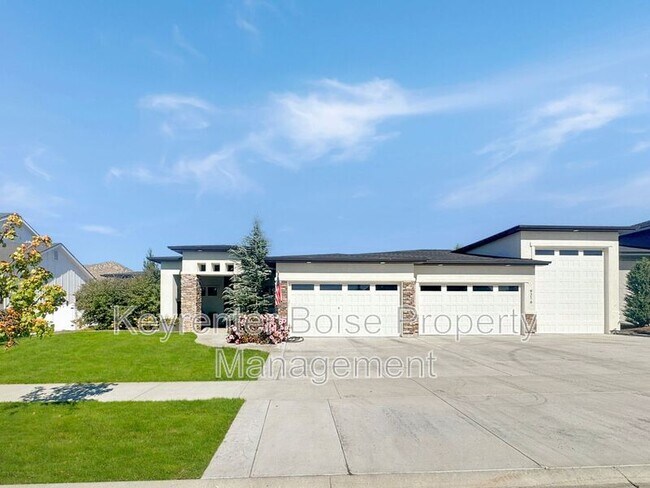 Primary Photo - 9216 W Mirror Pond Dr
