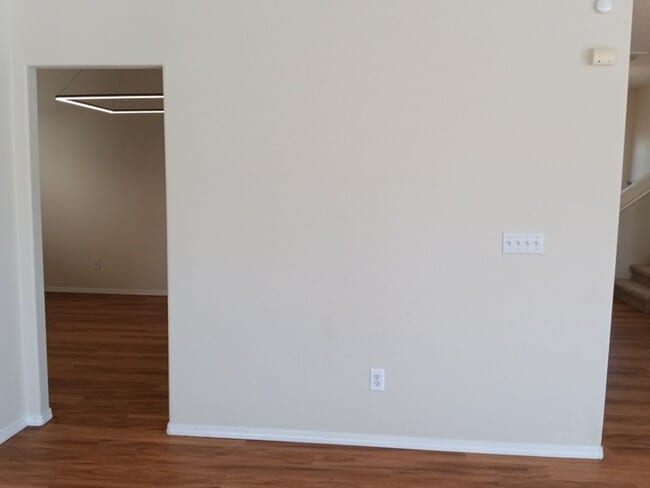 Building Photo - 3 Bedroom, 2.5 Bathroom Home! Schedule a Showing Today!