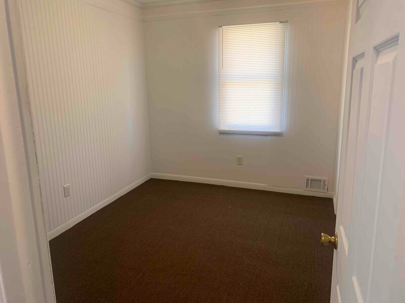 Building Photo - 3519 Evangeline Dr