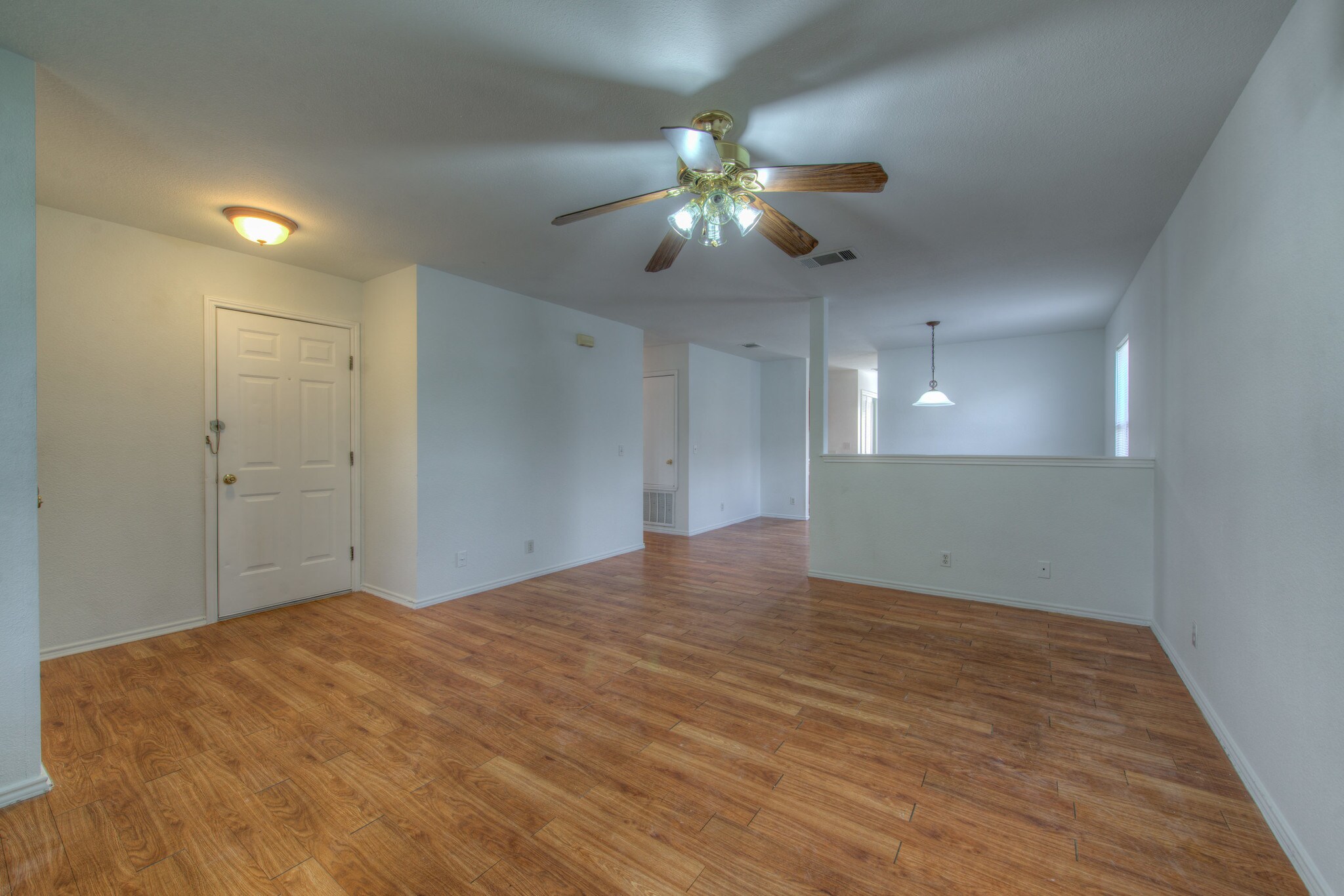 Building Photo - 8433 Alum Rock Dr