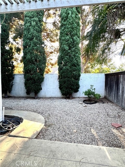 Building Photo - 20 Springflower