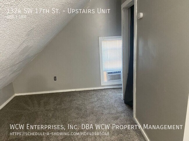 Building Photo - 1324 SW 17th St