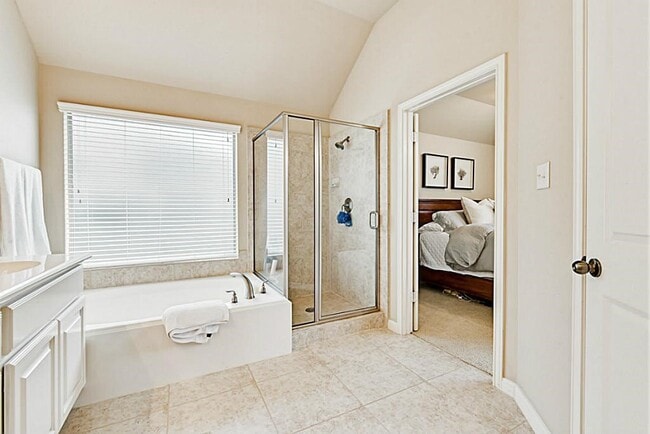 Building Photo - 2930 Pheobe Trce