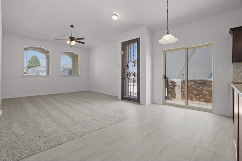 Building Photo - 612 Cedarwood Ave