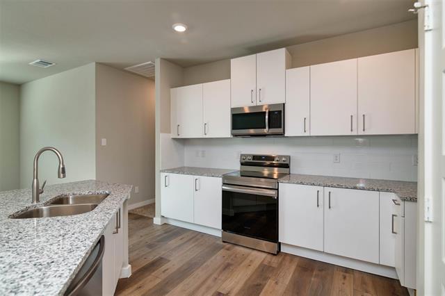 Building Photo - 725 Fallow Dr