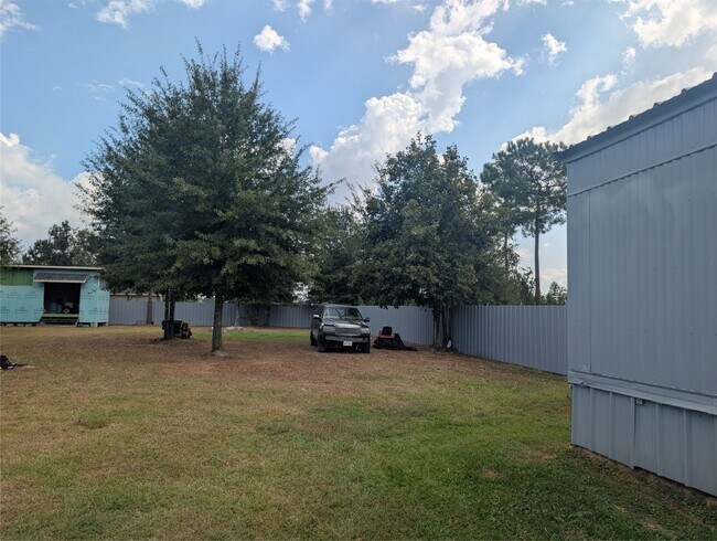 Building Photo - 608 CR-5102I