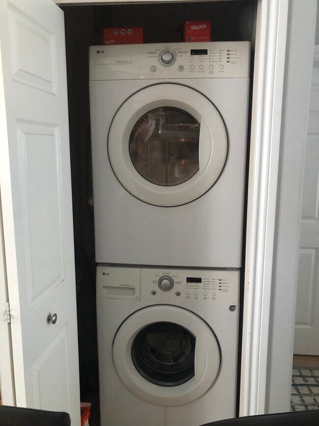 Washer/dryer - 40 Park Island Dr