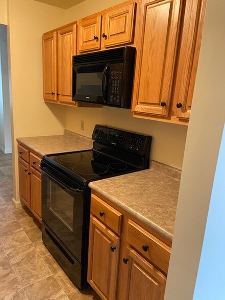 Building Photo - 106 Lottie Dr