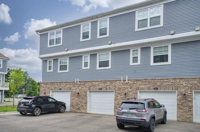 Building Photo - 197 Sean St