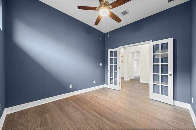 Building Photo - 124 White Steppe Way