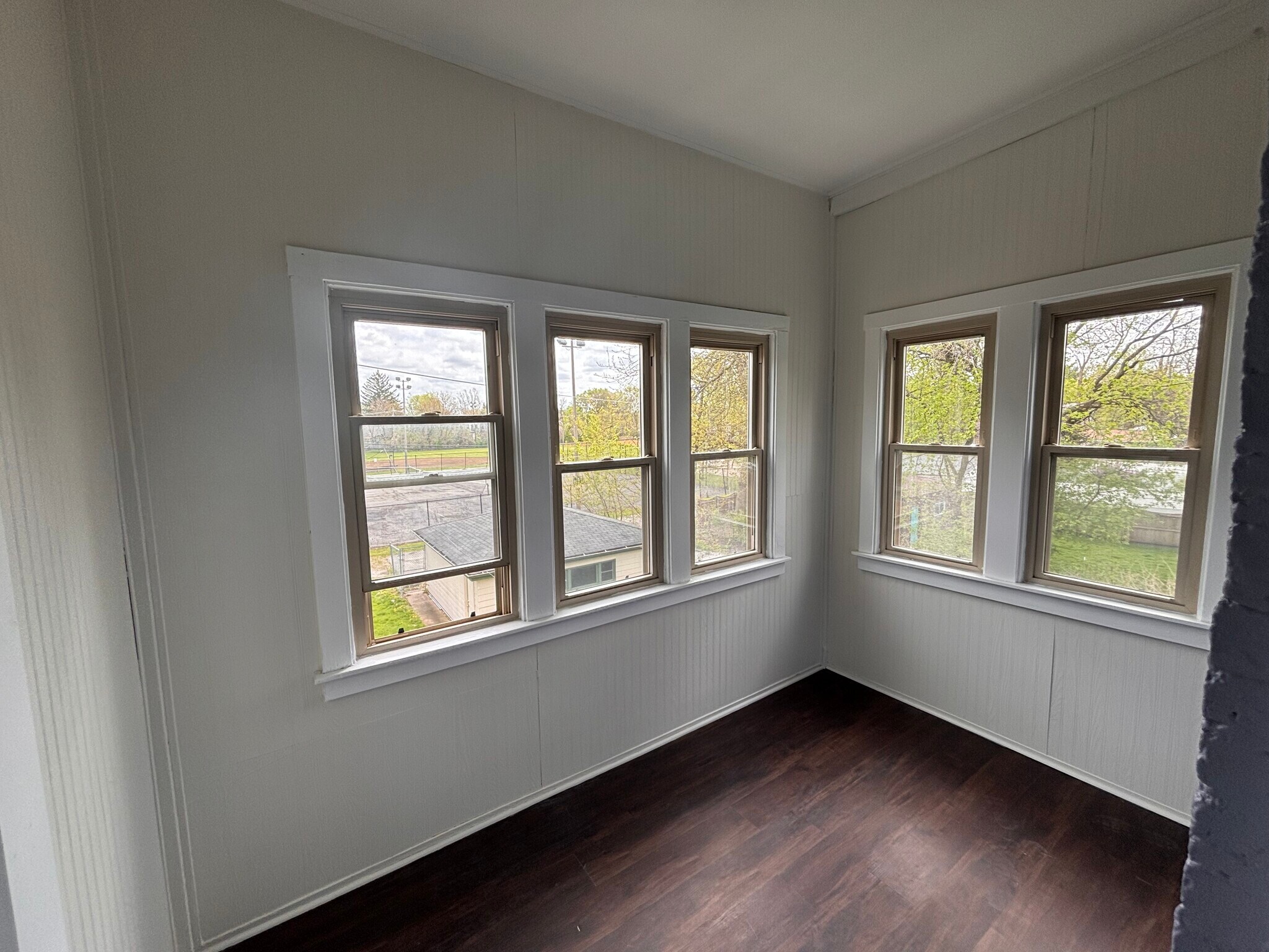 Sun porch - 10163 S Prospect Ave