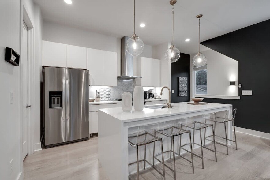 Building Photo - 1035a Scovel St