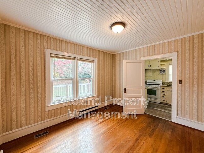 Building Photo - 352 Tc Jones Rd