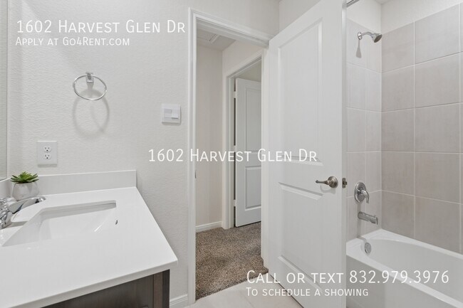 Building Photo - 1602 Harvest Glen Dr