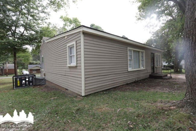 Building Photo - 3491 Pryor St