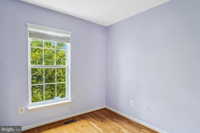 Building Photo - 152 Fieldstone Ct