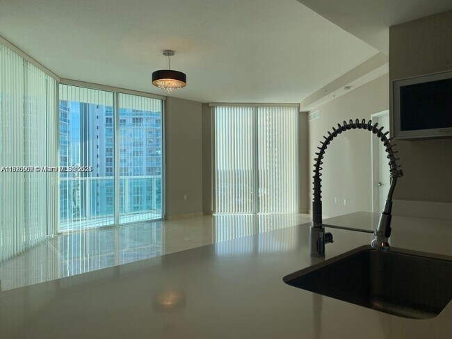 Building Photo - 150 Sunny Isles Blvd