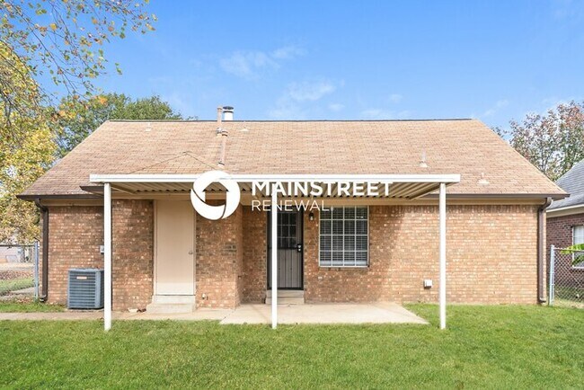 Building Photo - 3 Bedroom Pet-Friendly Home in Olive Branch, MS with Main Street Renewal