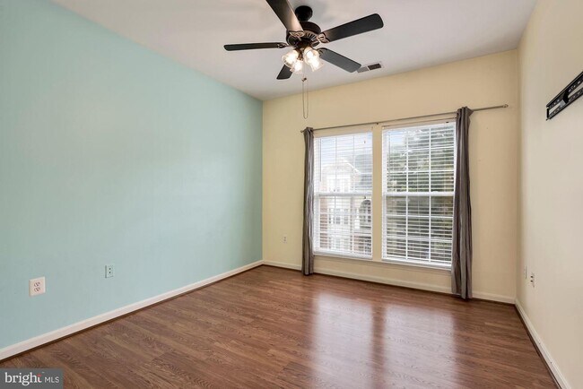Building Photo - 4139 Fountainside Ln