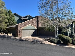 Building Photo - 671 Crosscreek Dr