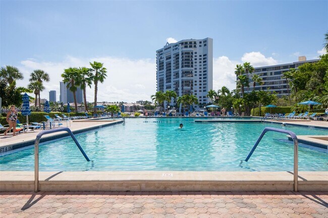 Building Photo - 600 Three Islands Boulevard