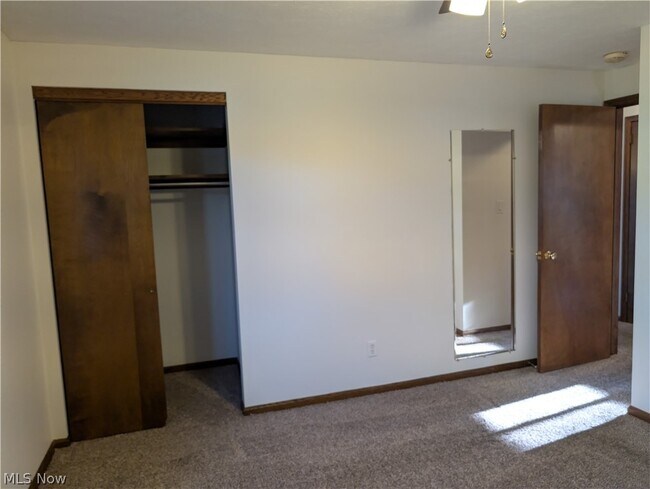 Building Photo - 3792 Baumberger Rd