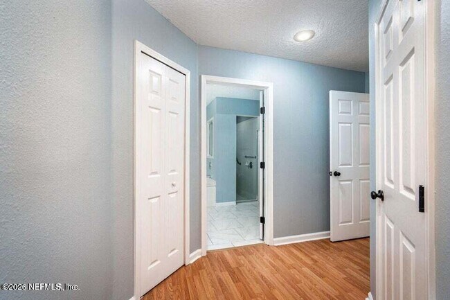 Building Photo - 7820 Deerwood Point Ct