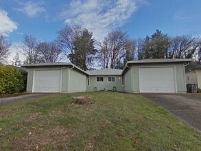 Building Photo - 3 Bedroom Duplex ~ South Corvallis ~ Pet F...