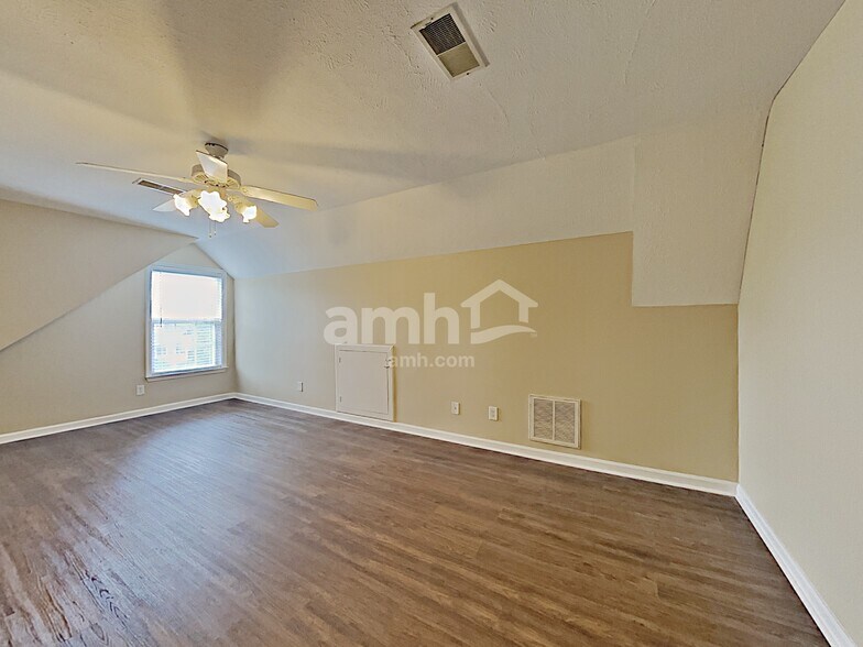 Building Photo - 4107 Mountain Top Trl