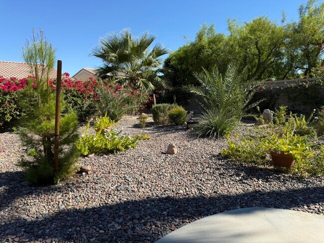 Building Photo - 36582 Crown St