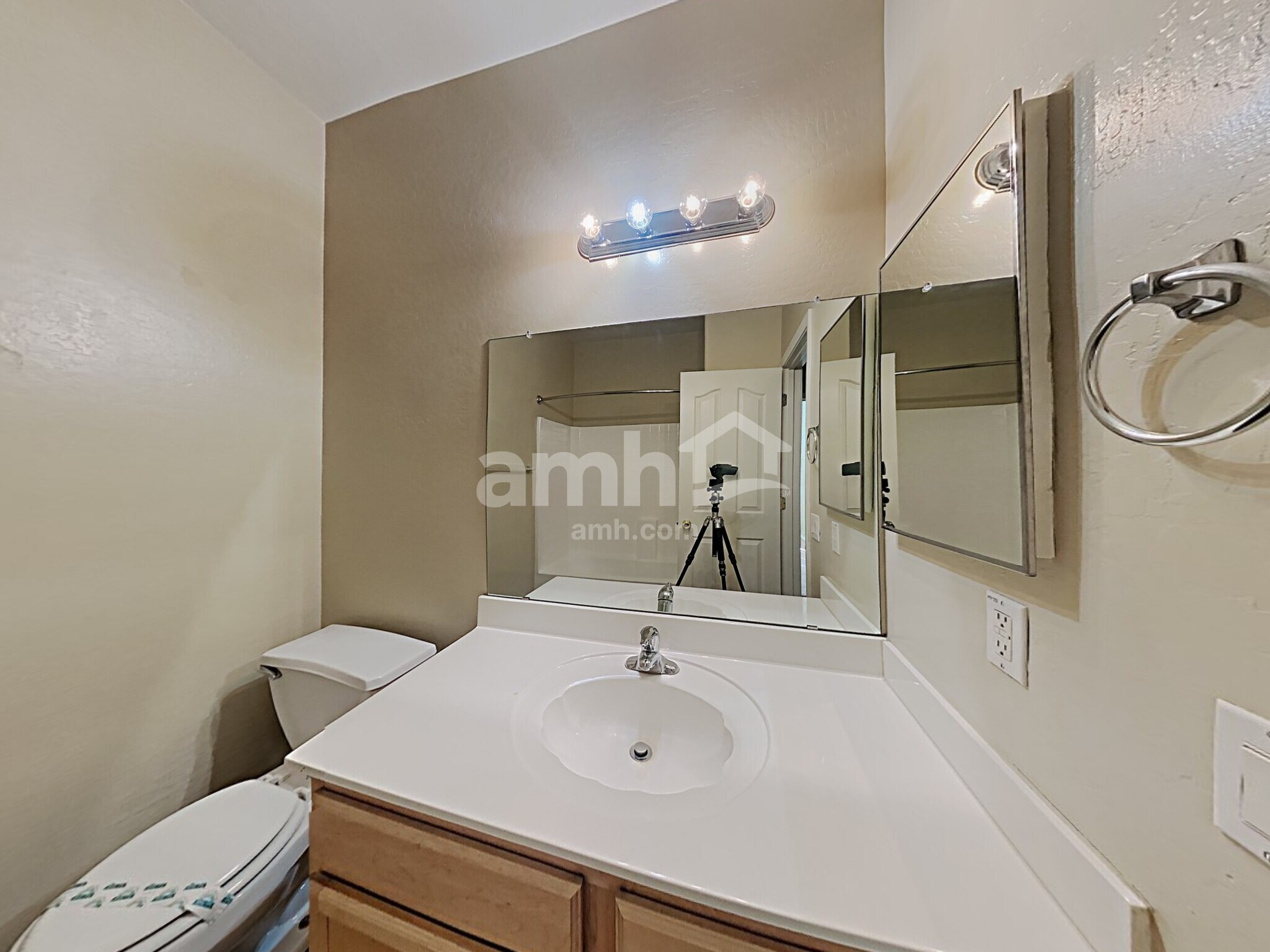 Building Photo - 9805 W Horse Thief Pass