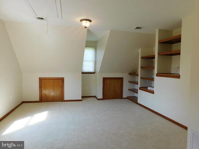 Building Photo - 13886 Berlin Turnpike