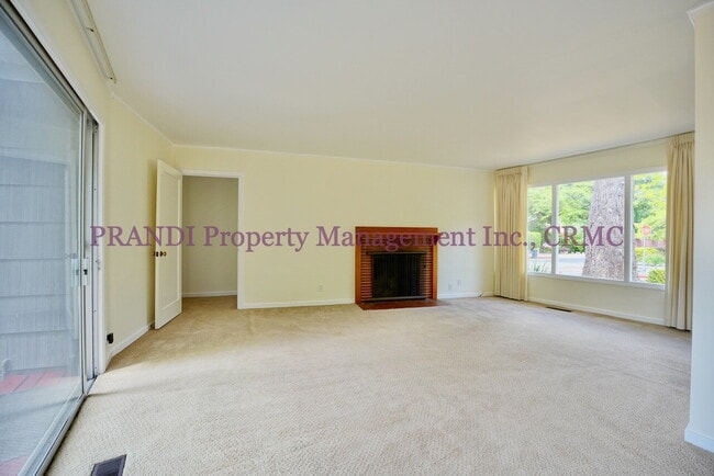 Building Photo - San Anselmo Home On Corner Lot, Nearby Sch...